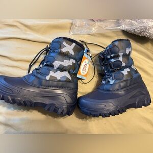 Kids Winter Boots size 13/1